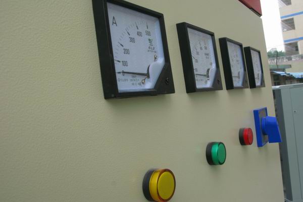 立山配电柜-3683讲讲配电柜注意事项